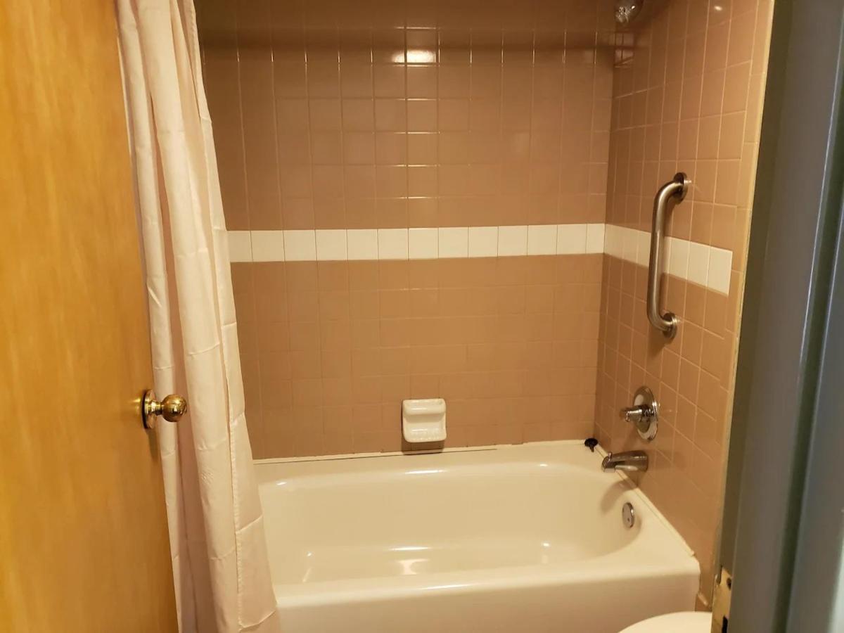 Hot Springs Village Inn Экстерьер фото