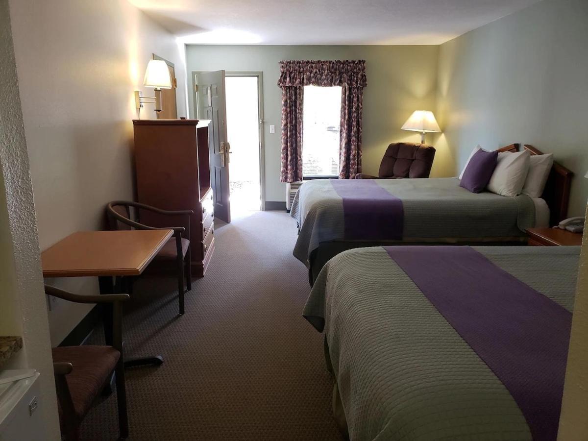 Hot Springs Village Inn Экстерьер фото
